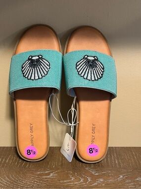 Happily Grey Women's Turquoise Beaded Shell Slide Sandals